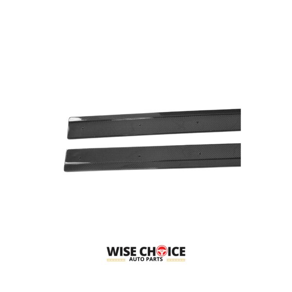 015-2017 VW Golf 7 R/R-Line with installed carbon fiber side skirts