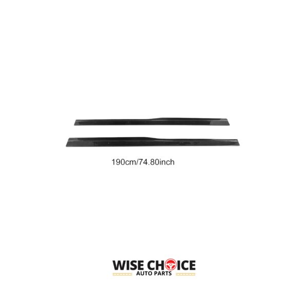 015-2017 VW Golf 7 R/R-Line with installed carbon fiber side skirts