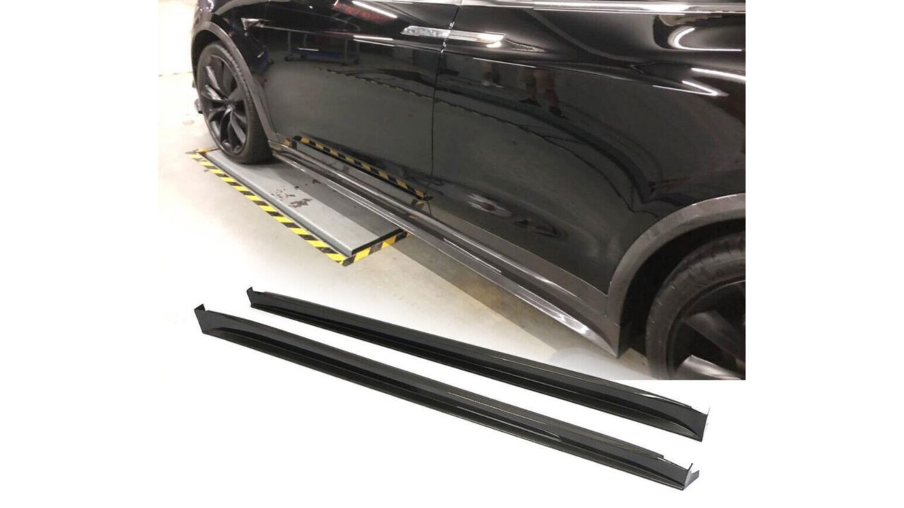 Black carbon fiber side skirts specifically designed for Tesla Model X 2016-2023