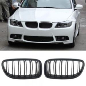 Black kidney grills for BMW E90 2009-2011 in matte and gloss finishes.