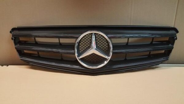 2008-2014 AMG Black Sport Grille for W204 C-Class vehicles, showcasing its sleek design and compatibility with C250, C280, C300, C350 models.